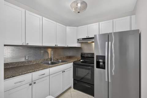 127 Chatham F, West Palm Beach FL - photo 7 of 36