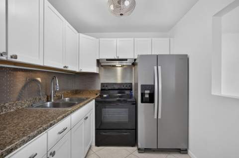 127 Chatham F, West Palm Beach FL - photo 8 of 36