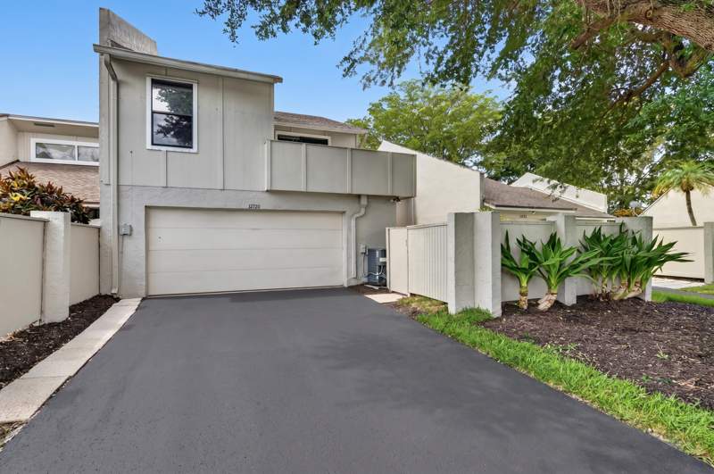 3 bedroom Townhouse at 12720 Spinnaker Lane, Tallpine Ph I, Wellington — photo 2