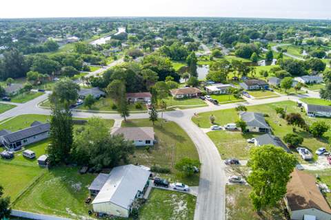 3120 SW Landale Boulevard, Port St. Lucie FL - photo 6 of 65