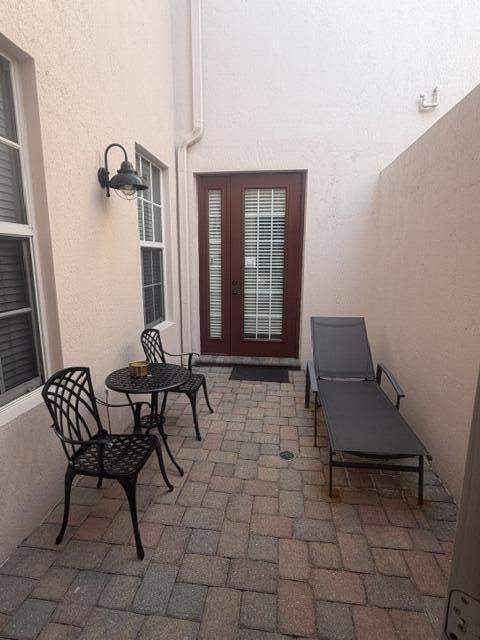 8288 NW 9th Avenue, Boca Raton FL - photo 17 of 53