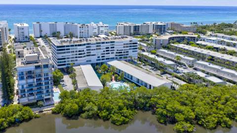 3589 S Ocean Boulevard #26, South Palm Beach FL - photo 20 of 56