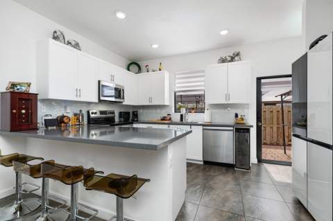 2820 SW 17th Avenue, Fort Lauderdale FL - photo 16 of 42