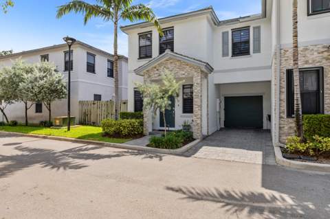 2820 SW 17th Avenue, Fort Lauderdale FL - photo 8 of 42