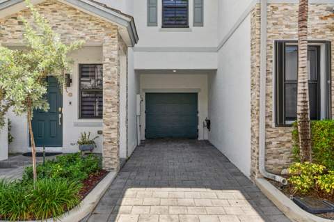 2820 SW 17th Avenue, Fort Lauderdale FL - photo 10 of 42