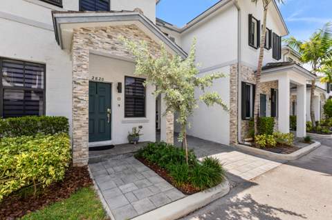 2820 SW 17th Avenue, Fort Lauderdale FL - photo 9 of 42
