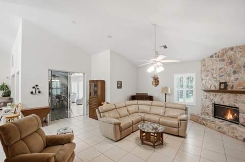 2305 Winding Creek Lane, Fort Pierce FL - photo 8 of 76