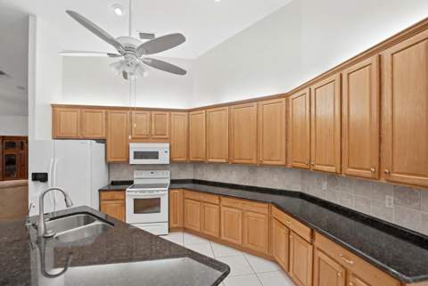 2305 Winding Creek Lane, Fort Pierce FL - photo 24 of 76