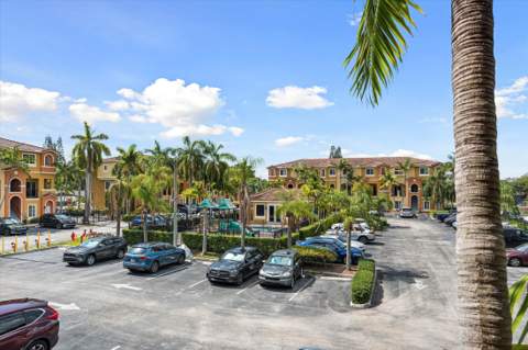 131 NW 2nd Avenue #3, Hallandale FL - photo 11 of 31