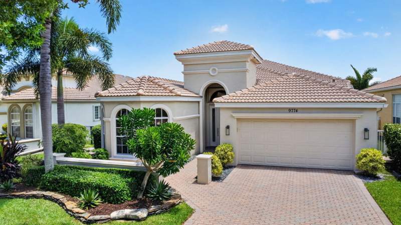 2 bedroom Single Family Residence at 9774 Via Elegante, Buena Vida, Wellington — photo 3