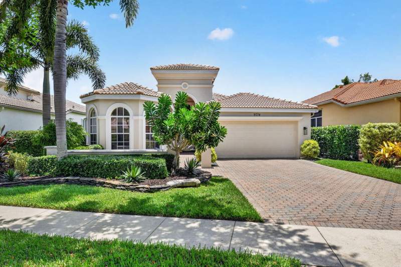 2 bedroom Single Family Residence at 9774 Via Elegante, Buena Vida, Wellington — photo 4