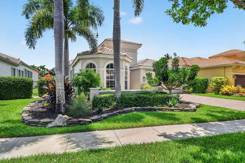 2 bedroom Single Family Residence at 9774 Via Elegante, Buena Vida, Wellington — photo 5