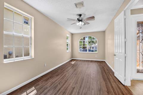 2520 Glendale Place, Royal Palm Beach FL - photo 12 of 79