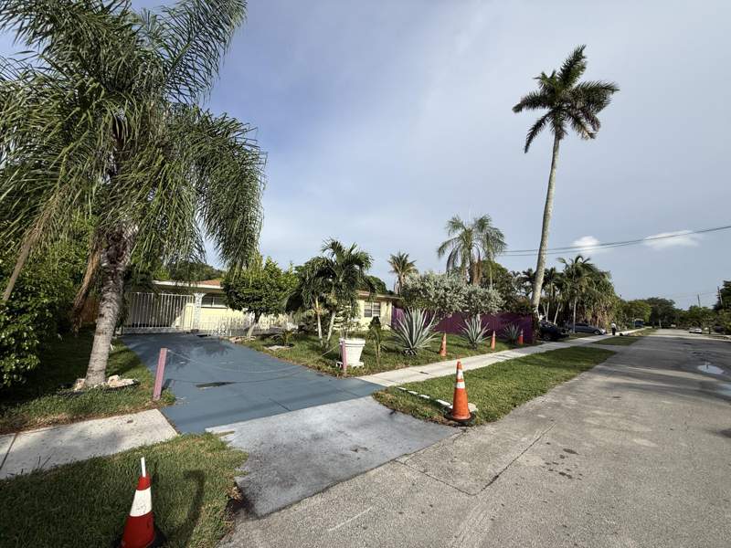 3 bedroom Single Family Residence at 124 NW 45th Avenue, Westgate Lake Manors, Plantation — photo 5
