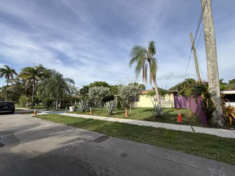 124 NW 45th Avenue, Plantation FL - photo 7 of 39
