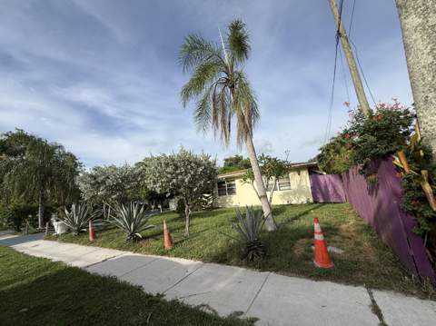 124 NW 45th Avenue, Plantation FL - photo 8 of 39