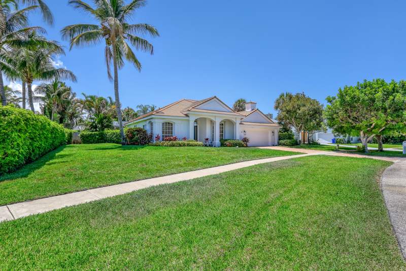 3 bedroom Single Family Residence at 121 Olympus Way, Olympus, Jupiter — photo 2