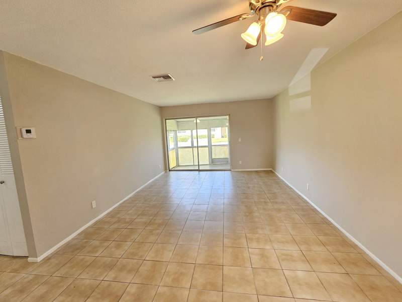 1 bedroom Condominium at 2966 Ashley Drive #F, Cresthaven Ashley, West Palm Beach — photo 5