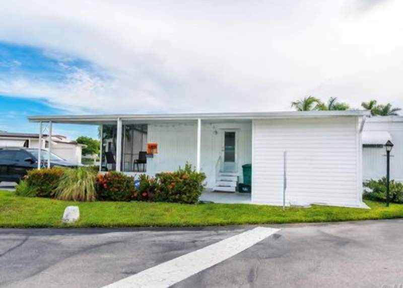2 bedroom Mobile Home at 3302 Lake Street, Orange Brook Mobile Home., Hollywood — photo 4