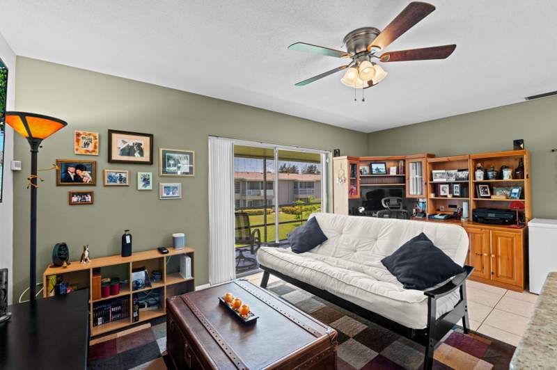 1 bedroom Condominium at 312 NE 17th Avenue #203, Four Sea Suns Condo, Boynton Beach — photo 4