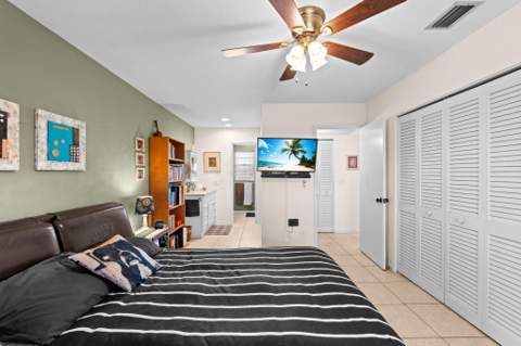 312 NE 17th Avenue #203, Boynton Beach FL - photo 6 of 22