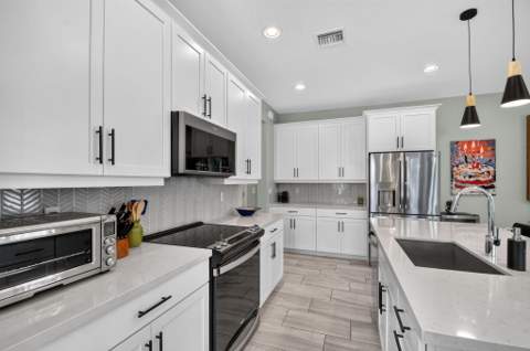 8789 Antarus Drive, Lake Worth FL - photo 6 of 35