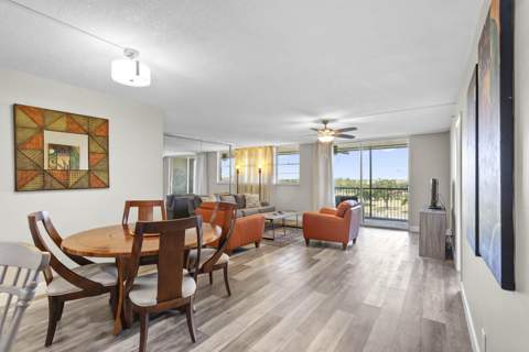 3150 W Rolling Hills Circle #704, Davie FL - photo 7 of 29