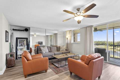 3150 W Rolling Hills Circle #704, Davie FL - photo 9 of 29