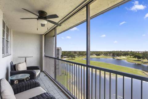 3150 W Rolling Hills Circle #704, Davie FL - photo 11 of 29