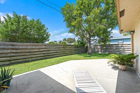9090 Palladium Place, Lake Worth FL - photo 12 of 26