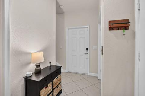 27 NW Hawthorne Place, Boca Raton FL - photo 10 of 52