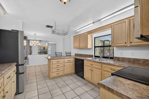 1556 SE Sinbad Avenue, Port St. Lucie FL - photo 12 of 45