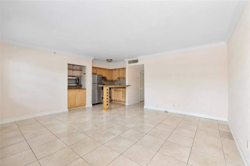 2 bedroom Condominium at 4050 NE 12th Terrace #39-2, Azul At Kimberly Lake Condo, Oakland Park — photo 4