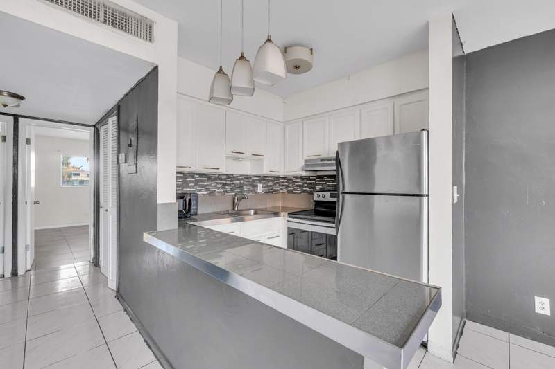 2 bedroom Condominium at 4050 NE 12th Terrace #38, Azul At Kimberly Lake Condo, Oakland Park — photo 4