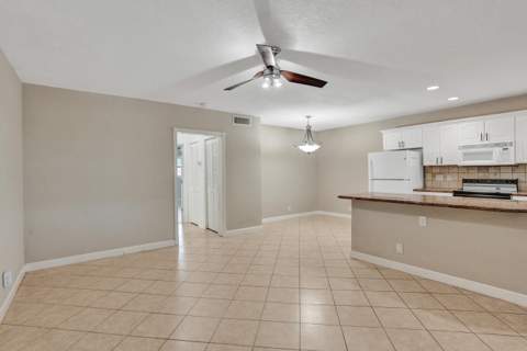 2734 NE 27th Court #17, Lighthouse Point FL - photo 17 of 52