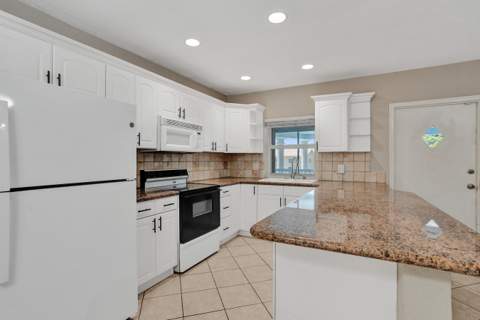 2734 NE 27th Court #17, Lighthouse Point FL - photo 23 of 52
