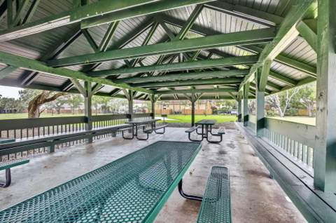 300 Palm Circle #106, Pembroke Pines FL - photo 20 of 24