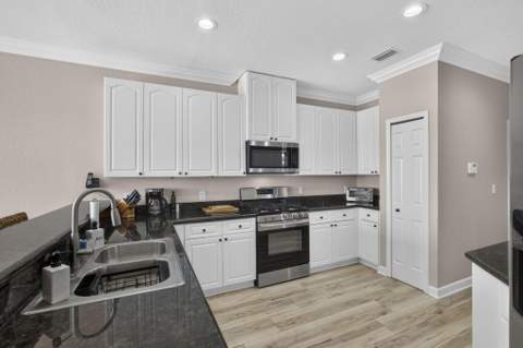 10675 Old Hammock Way, Wellington FL - photo 14 of 50