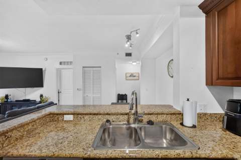 1660 Renaissance Commons Boulevard #2424, Boynton Beach FL - photo 18 of 50