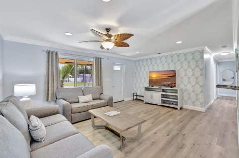 925 NE 25th Avenue, Pompano Beach FL - photo 9 of 45