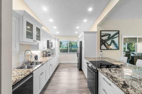 732 Lago Road, Delray Beach FL - photo 10 of 42