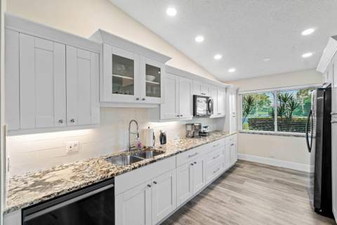 732 Lago Road, Delray Beach FL - photo 12 of 42