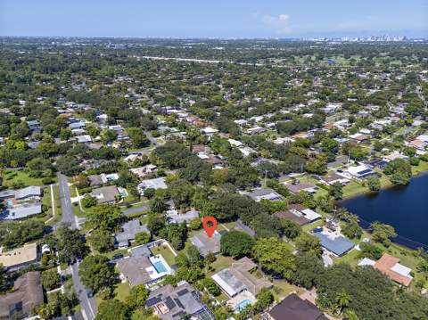 521 SW 59th Avenue, Plantation FL - photo 12 of 48