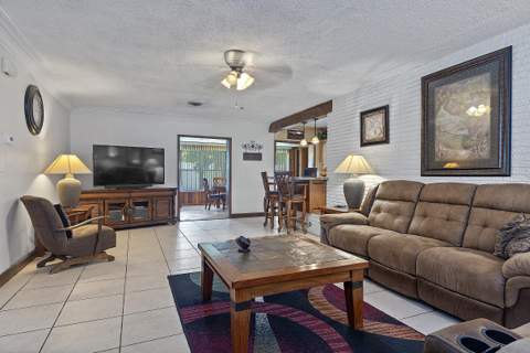 521 SW 59th Avenue, Plantation FL - photo 14 of 48