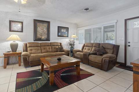 521 SW 59th Avenue, Plantation FL - photo 17 of 48