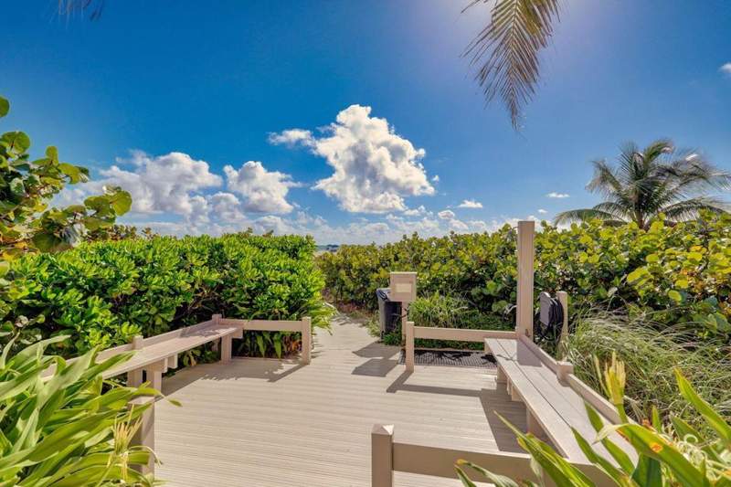 2 bedroom Condominium at 2800 N Ocean Drive #A5b, Phoenix Towers Condo No 1, Riviera Beach — photo 3