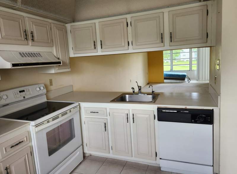 1 bedroom Condominium at 4501 Martinique Way #C2, Martinique Village I Condo, Coconut Creek — photo 5