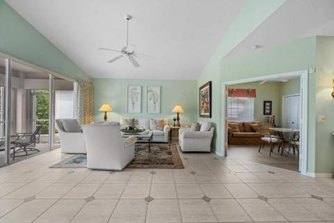3878 N Longview Drive, Jupiter FL - photo 6 of 35