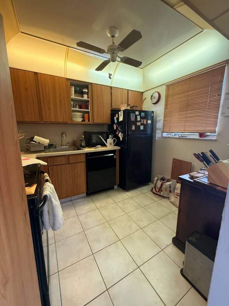 1 bedroom Condominium at 3210 Holiday Springs Boulevard #2-103, Holiday Springs Village 1 Condo, Margate — photo 4