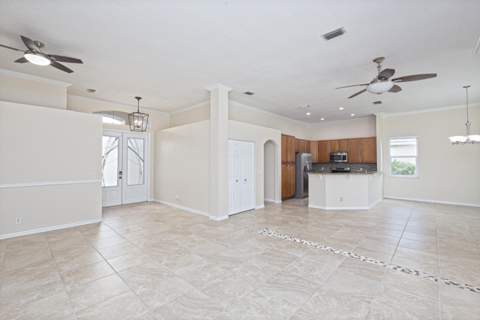 421 SW Crabapple Cove, Port St. Lucie FL - photo 12 of 42